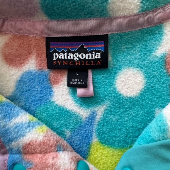 Patagonia Synchilla Floral Fleece SOLD - Picture 2 of 6